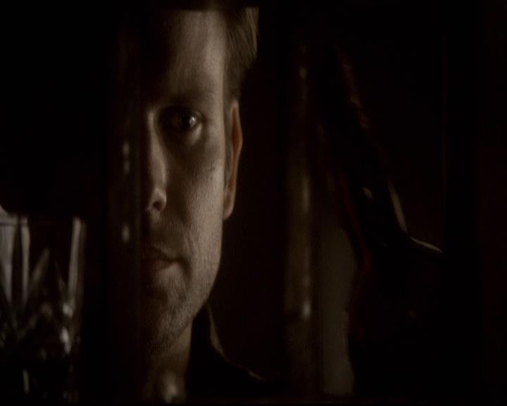 VampireDiariesWorld-dot-org_2x22AsILayDying0845.jpg