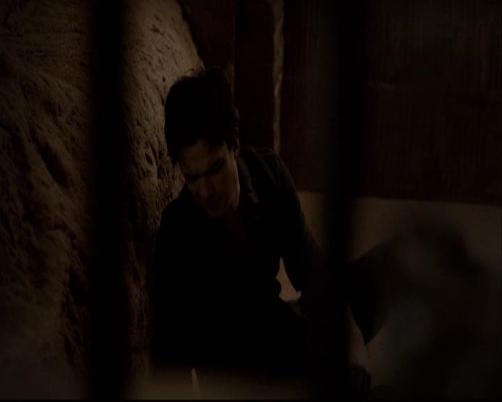 VampireDiariesWorld-dot-org_2x22AsILayDying0850.jpg