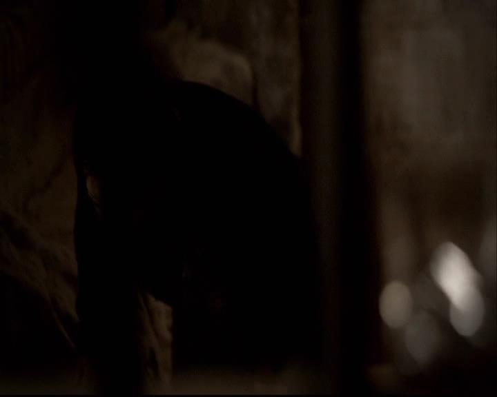 VampireDiariesWorld-dot-org_2x22AsILayDying0852.jpg
