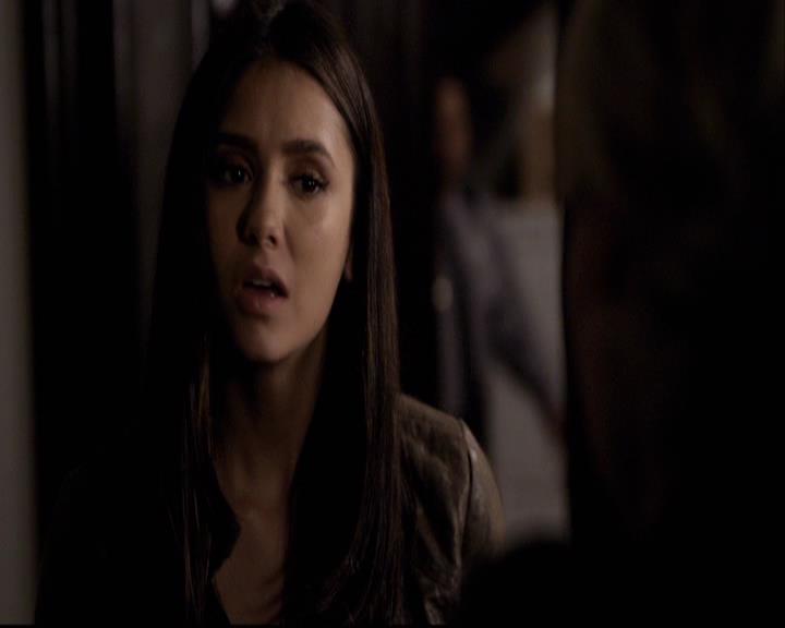 VampireDiariesWorld-dot-org_2x22AsILayDying1158.jpg