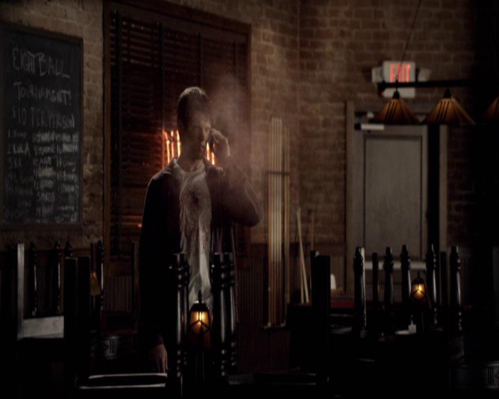 VampireDiariesWorld-dot-org_2x22AsILayDying1181.jpg