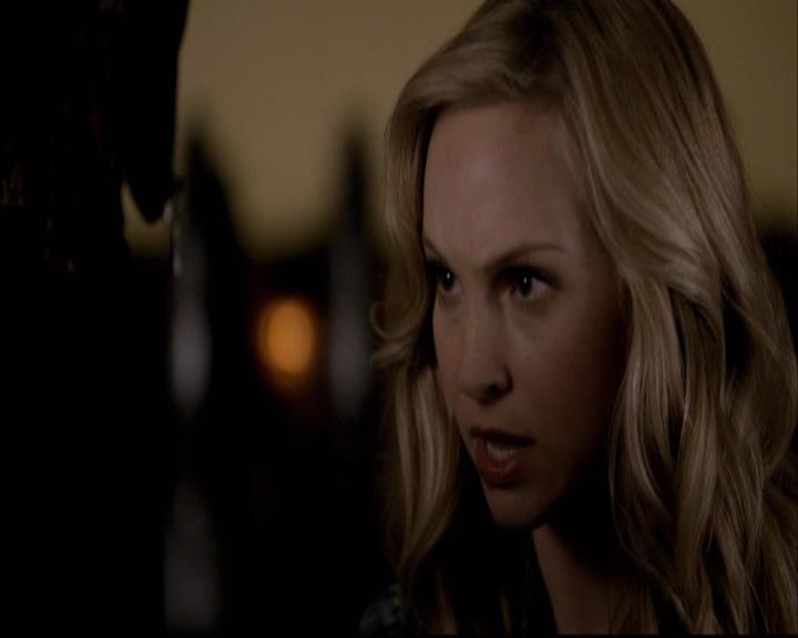 VampireDiariesWorld-dot-org_2x22AsILayDying1243.jpg