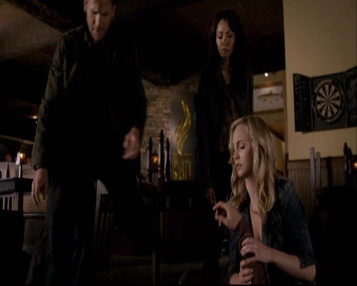 VampireDiariesWorld-dot-org_2x22AsILayDying1247.jpg