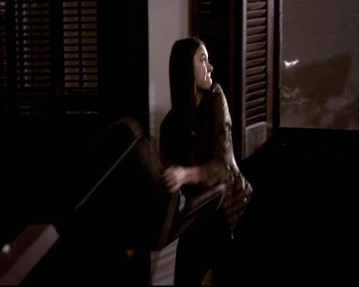 VampireDiariesWorld-dot-org_2x22AsILayDying1263.jpg