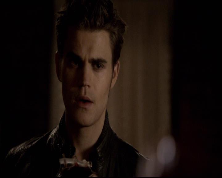 VampireDiariesWorld-dot-org_2x22AsILayDying1332.jpg