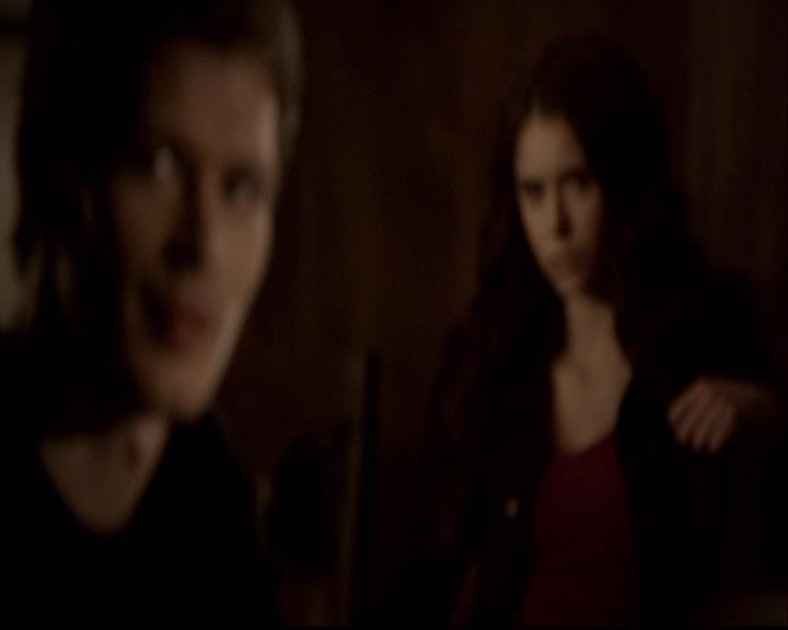 VampireDiariesWorld-dot-org_2x22AsILayDying1369.jpg