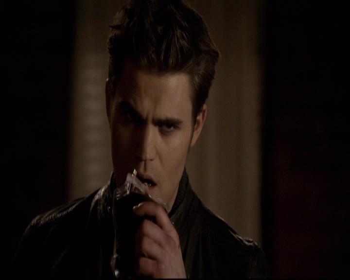 VampireDiariesWorld-dot-org_2x22AsILayDying1375.jpg