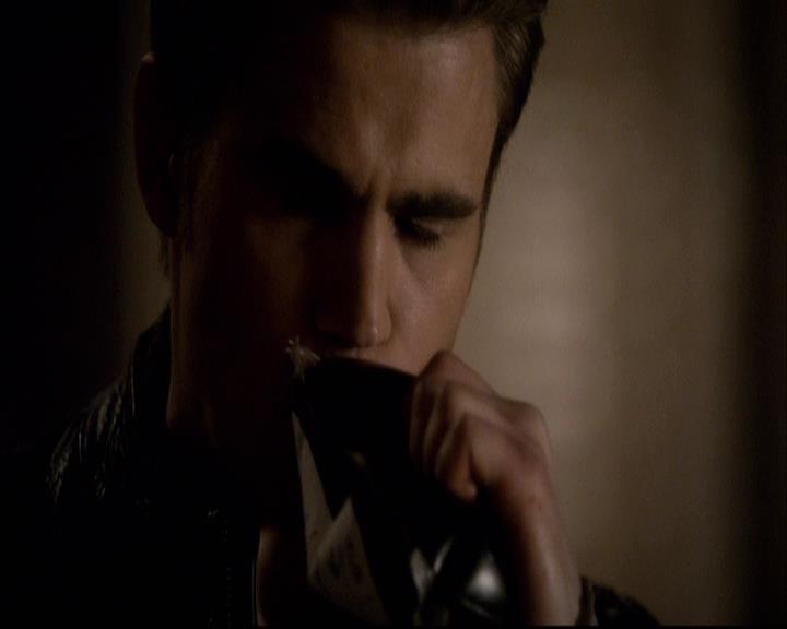 VampireDiariesWorld-dot-org_2x22AsILayDying1384.jpg