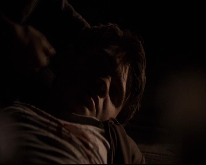 VampireDiariesWorld-dot-org_2x22AsILayDying1392.jpg
