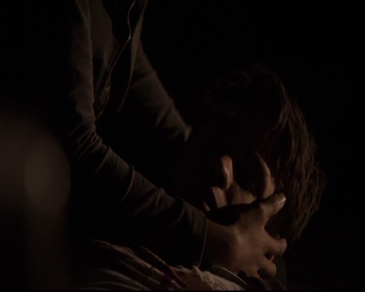 VampireDiariesWorld-dot-org_2x22AsILayDying1398.jpg