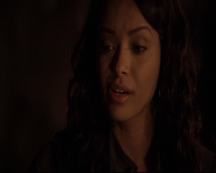 VampireDiariesWorld-dot-org_2x22AsILayDying1409.jpg