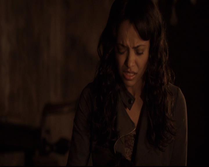 VampireDiariesWorld-dot-org_2x22AsILayDying1429.jpg