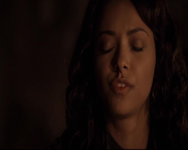 VampireDiariesWorld-dot-org_2x22AsILayDying1434.jpg