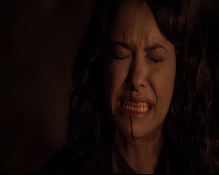 VampireDiariesWorld-dot-org_2x22AsILayDying1443.jpg