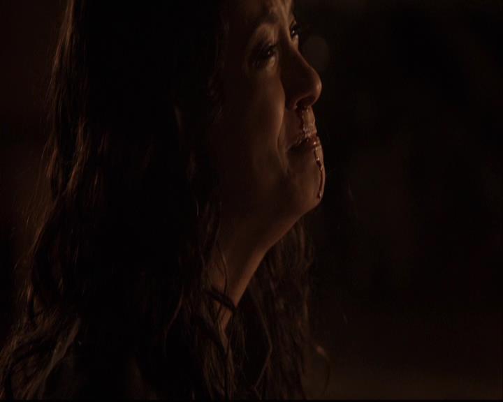 VampireDiariesWorld-dot-org_2x22AsILayDying1453.jpg