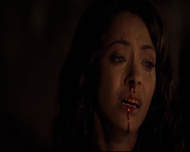 VampireDiariesWorld-dot-org_2x22AsILayDying1469.jpg