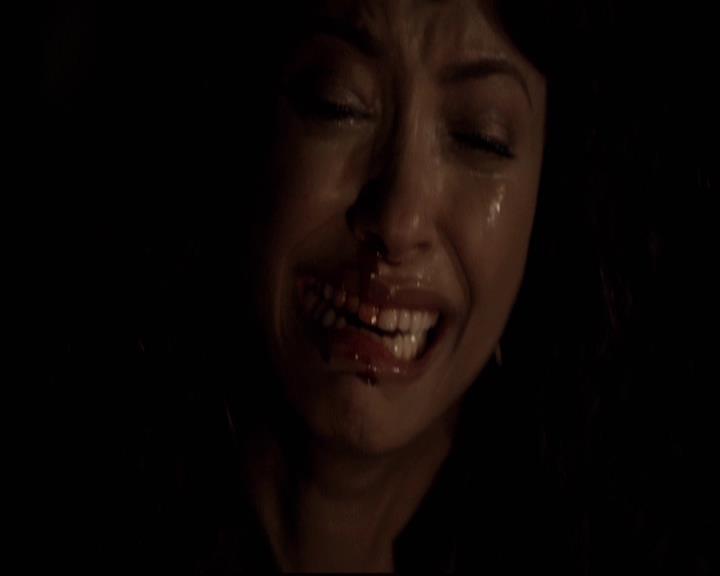 VampireDiariesWorld-dot-org_2x22AsILayDying1479.jpg