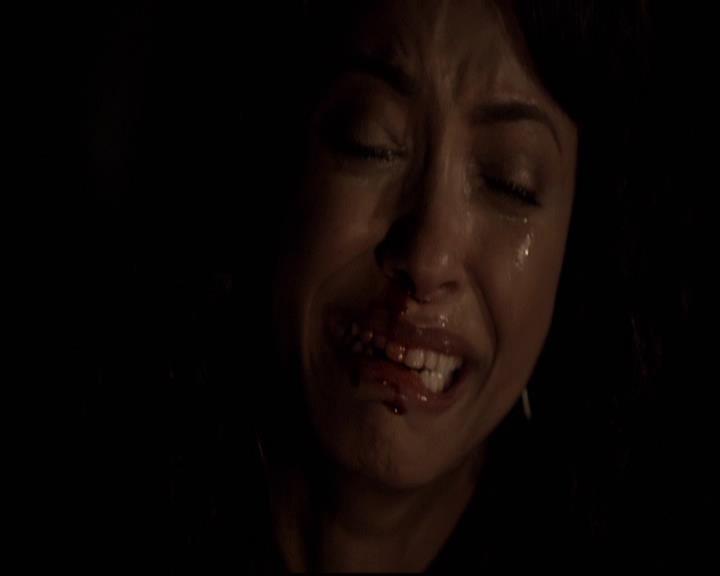 VampireDiariesWorld-dot-org_2x22AsILayDying1480.jpg