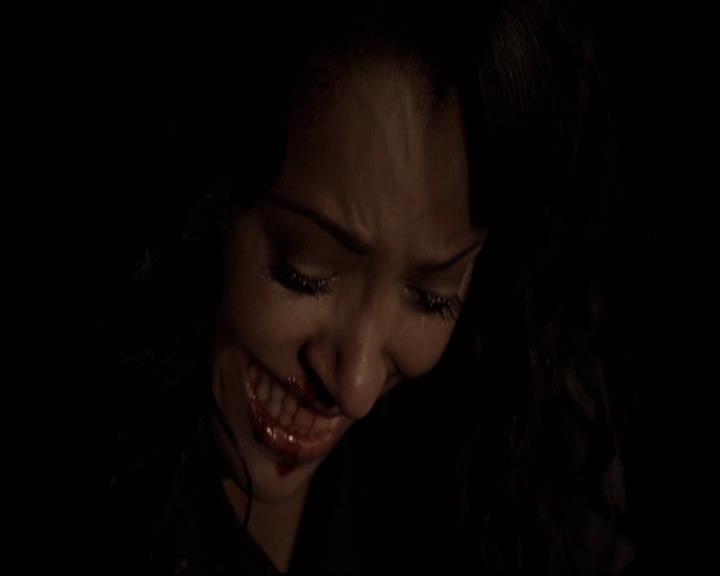 VampireDiariesWorld-dot-org_2x22AsILayDying1503.jpg