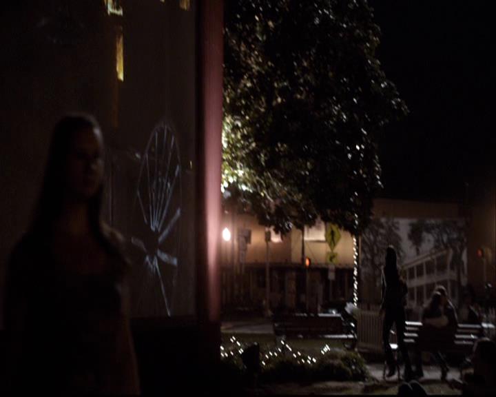 VampireDiariesWorld-dot-org_2x22AsILayDying1516.jpg