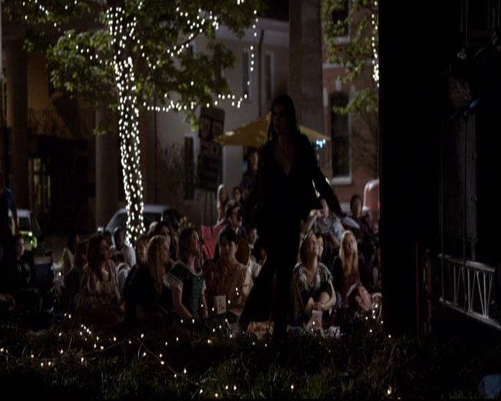 VampireDiariesWorld-dot-org_2x22AsILayDying1518.jpg