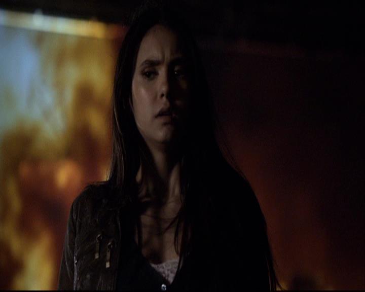 VampireDiariesWorld-dot-org_2x22AsILayDying1526.jpg
