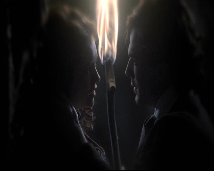 VampireDiariesWorld-dot-org_2x22AsILayDying1551.jpg