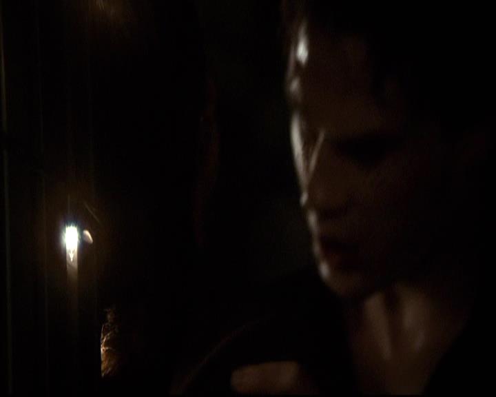 VampireDiariesWorld-dot-org_2x22AsILayDying1593.jpg