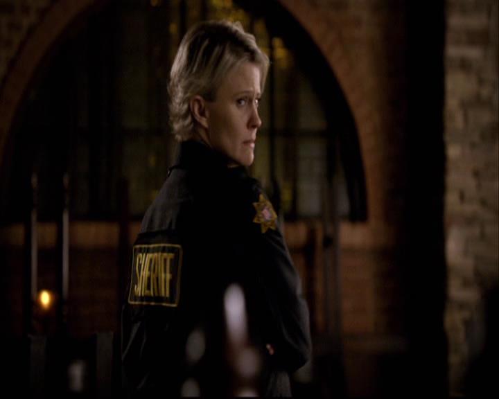 VampireDiariesWorld-dot-org_2x22AsILayDying1623.jpg