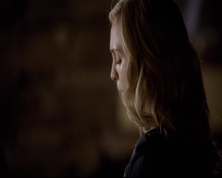 VampireDiariesWorld-dot-org_2x22AsILayDying1625.jpg