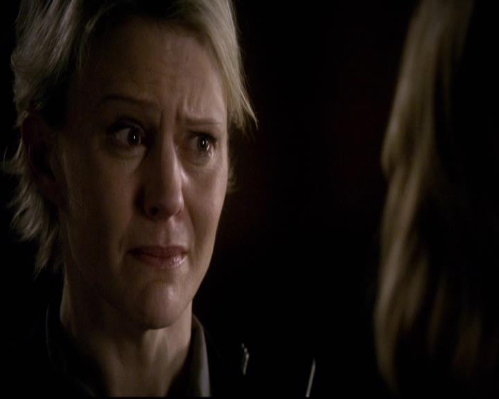 VampireDiariesWorld-dot-org_2x22AsILayDying1664.jpg