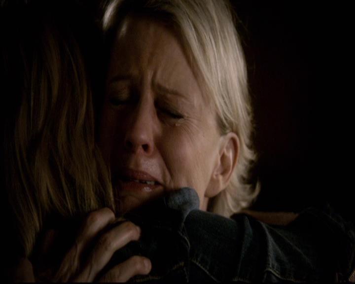VampireDiariesWorld-dot-org_2x22AsILayDying1677.jpg