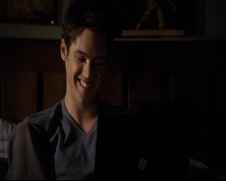 VampireDiariesWorld-dot-org_2x22AsILayDying1702.jpg