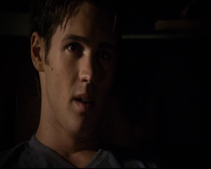 VampireDiariesWorld-dot-org_2x22AsILayDying1712.jpg
