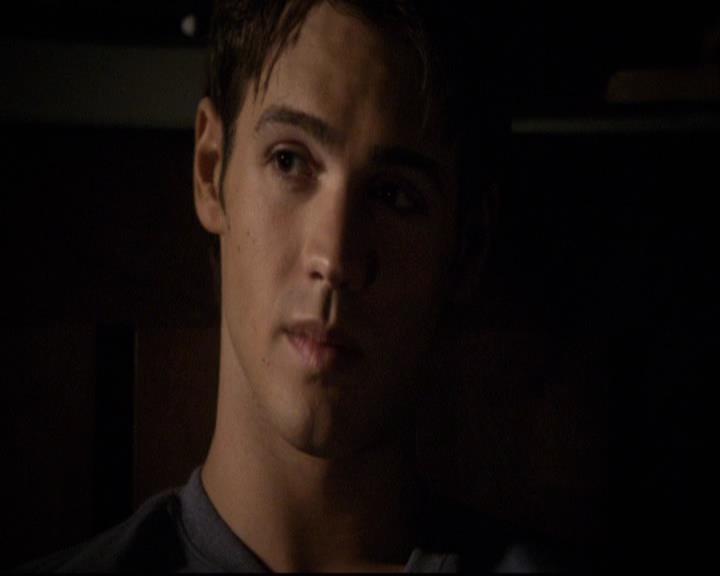 VampireDiariesWorld-dot-org_2x22AsILayDying1715.jpg
