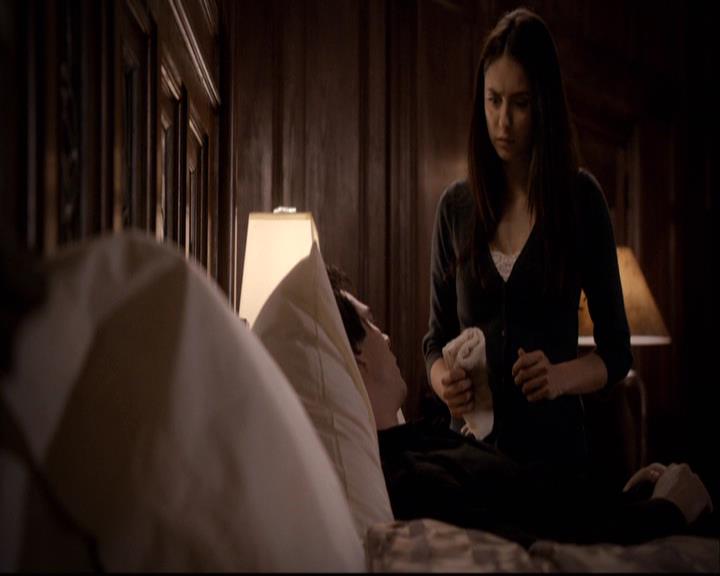 VampireDiariesWorld-dot-org_2x22AsILayDying1756.jpg