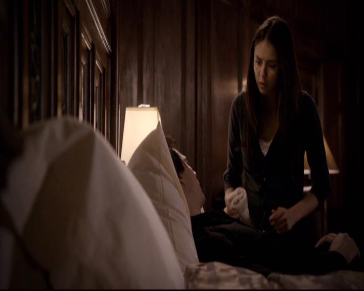 VampireDiariesWorld-dot-org_2x22AsILayDying1757.jpg
