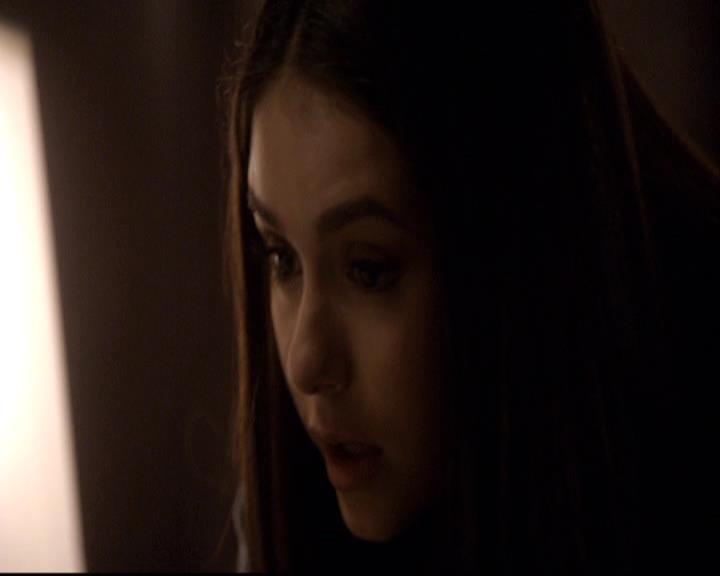 VampireDiariesWorld-dot-org_2x22AsILayDying1767.jpg