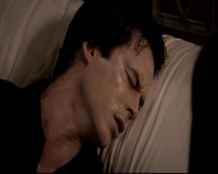 VampireDiariesWorld-dot-org_2x22AsILayDying1771.jpg