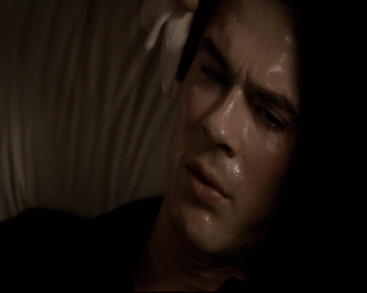 VampireDiariesWorld-dot-org_2x22AsILayDying1792.jpg