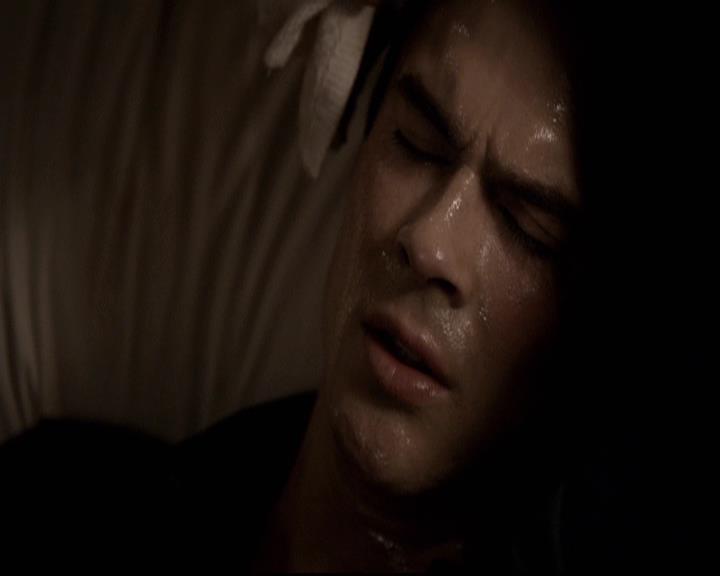 VampireDiariesWorld-dot-org_2x22AsILayDying1802.jpg