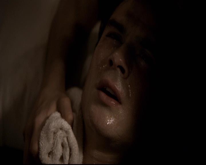 VampireDiariesWorld-dot-org_2x22AsILayDying1807.jpg