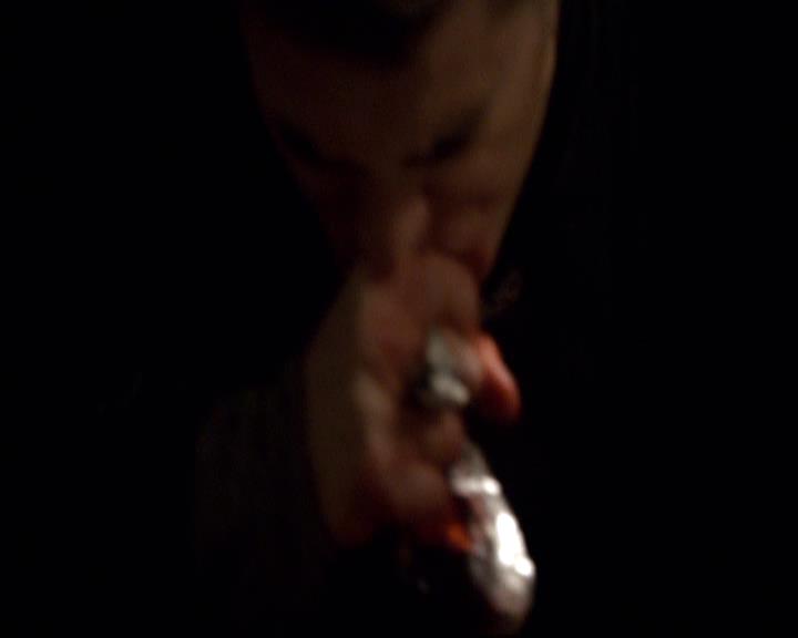 VampireDiariesWorld-dot-org_2x22AsILayDying1828.jpg