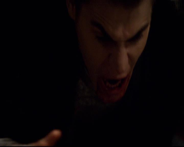 VampireDiariesWorld-dot-org_2x22AsILayDying1829.jpg