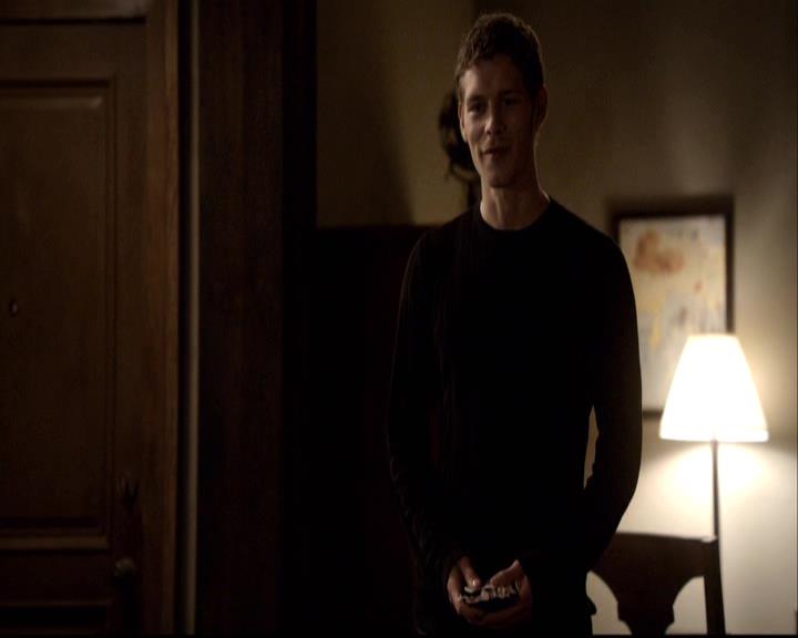 VampireDiariesWorld-dot-org_2x22AsILayDying1834.jpg