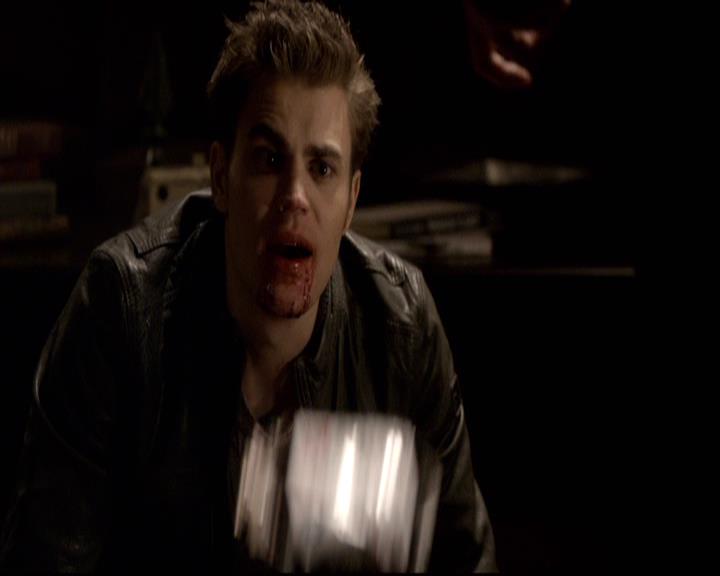 VampireDiariesWorld-dot-org_2x22AsILayDying1840.jpg