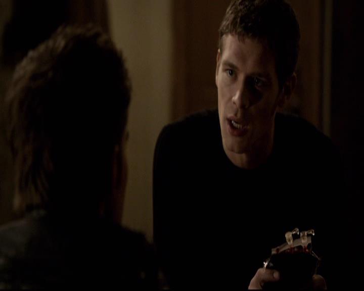 VampireDiariesWorld-dot-org_2x22AsILayDying1860.jpg