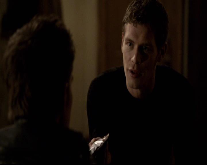 VampireDiariesWorld-dot-org_2x22AsILayDying1862.jpg
