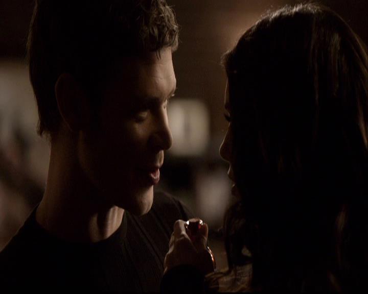 VampireDiariesWorld-dot-org_2x22AsILayDying1891.jpg