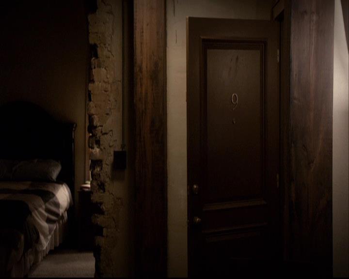 VampireDiariesWorld-dot-org_2x22AsILayDying1892.jpg